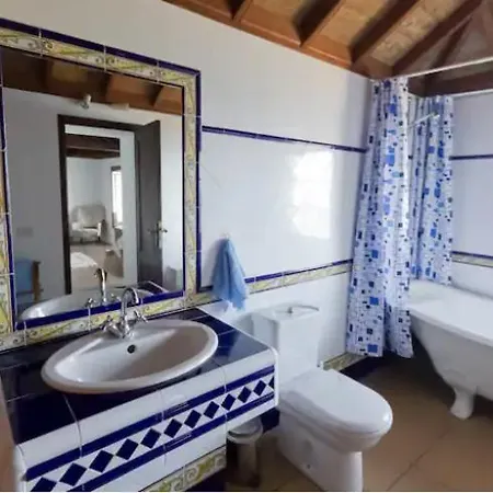 Authentic Casa Gloria With Fantastic Views